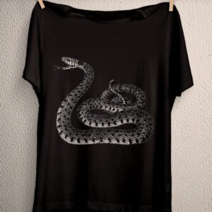 Huge snake cobra t-shirt